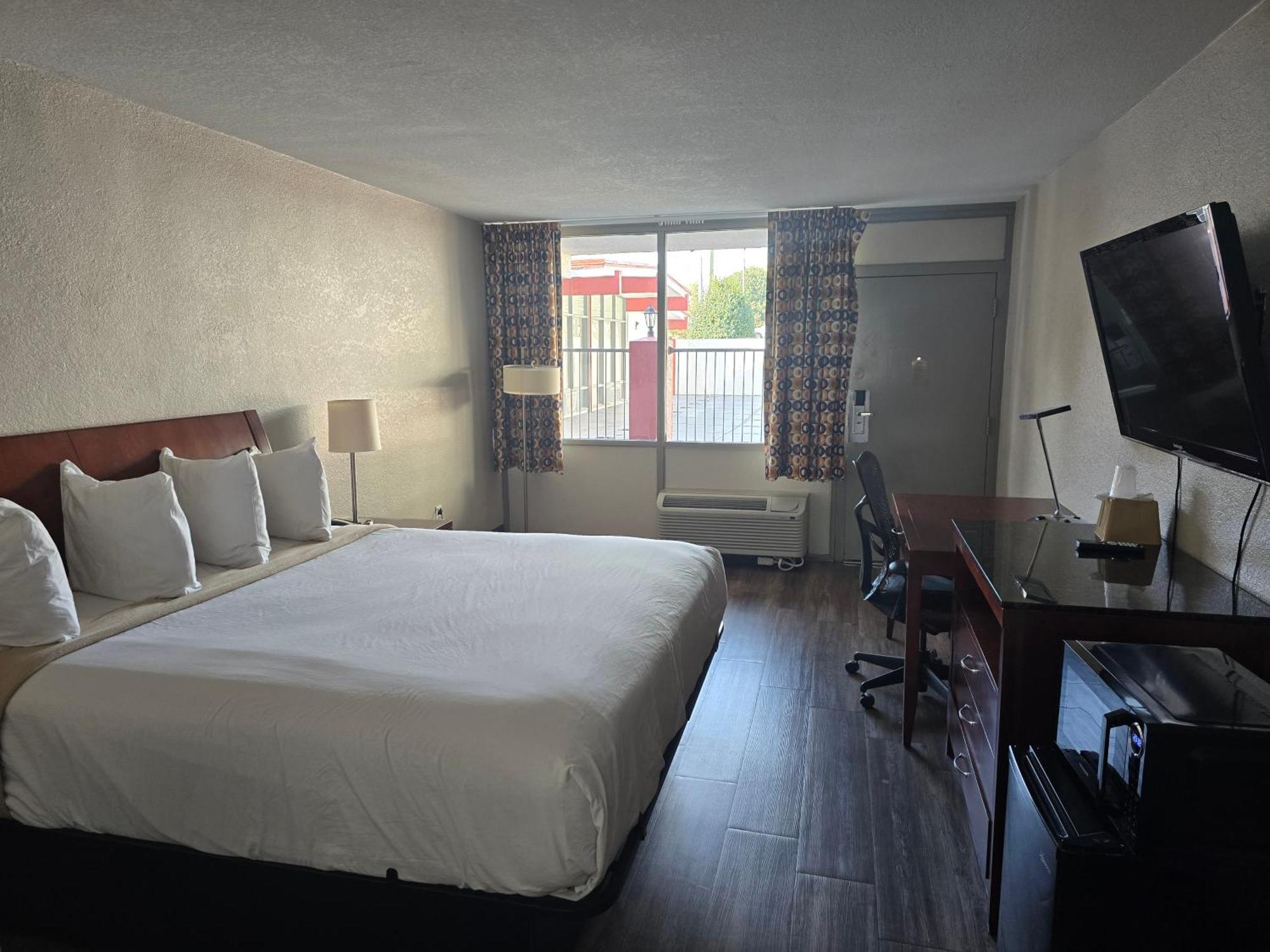 Days Inn By Wyndham Raleigh South Dış mekan fotoğraf