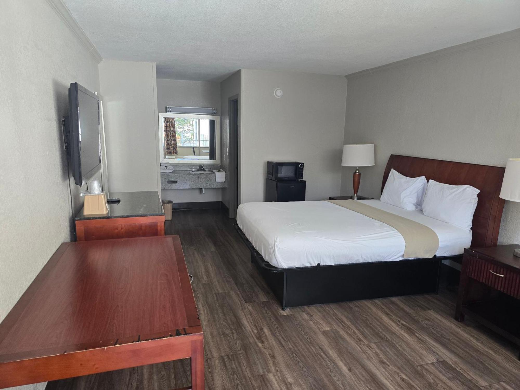Days Inn By Wyndham Raleigh South Dış mekan fotoğraf
